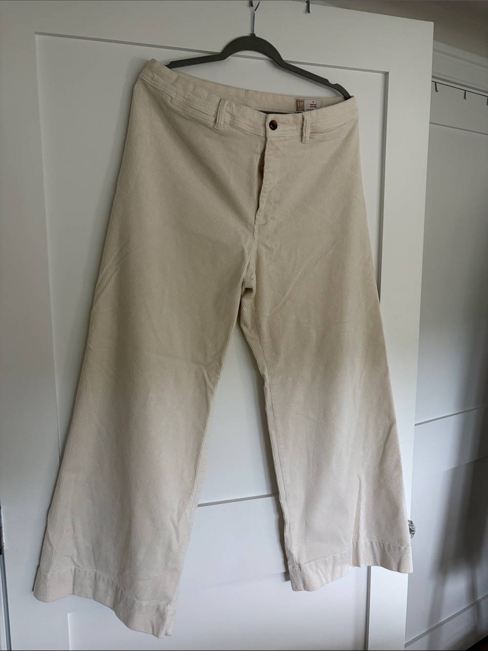 GAP Wide-Leg High-Rise Khakis - Cream